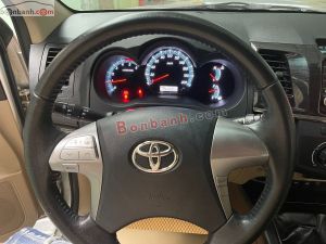 Xe Toyota Fortuner 2.5G 2015