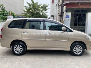 Xe Toyota Innova 2.0E 2013