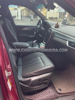 Xe VinFast Lux SA 2.0 Premium 2.0 AT 2019