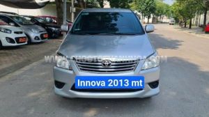 Xe Toyota Innova 2.0E 2013
