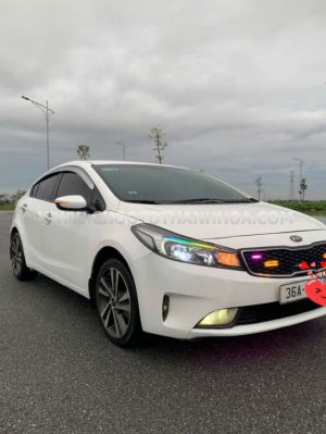 Xe Kia Cerato 1.6 MT 2018