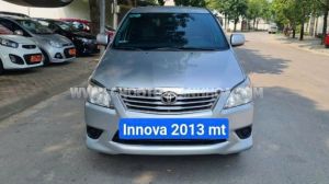 Xe Toyota Innova 2.0E 2013