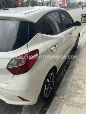 Xe Hyundai i10 1.2 AT 2022