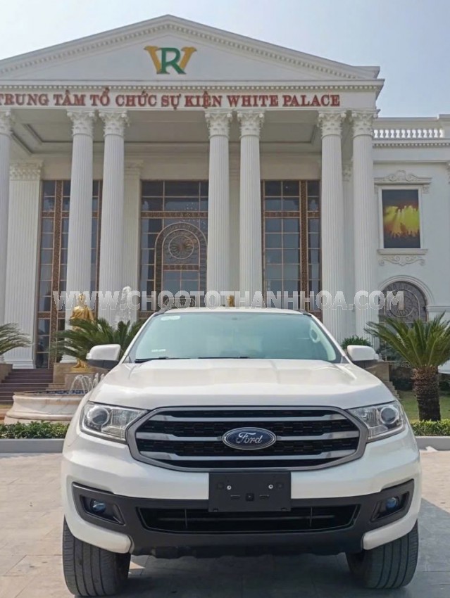 Ford Everest Ambiente 2.0 4x2 MT 2018