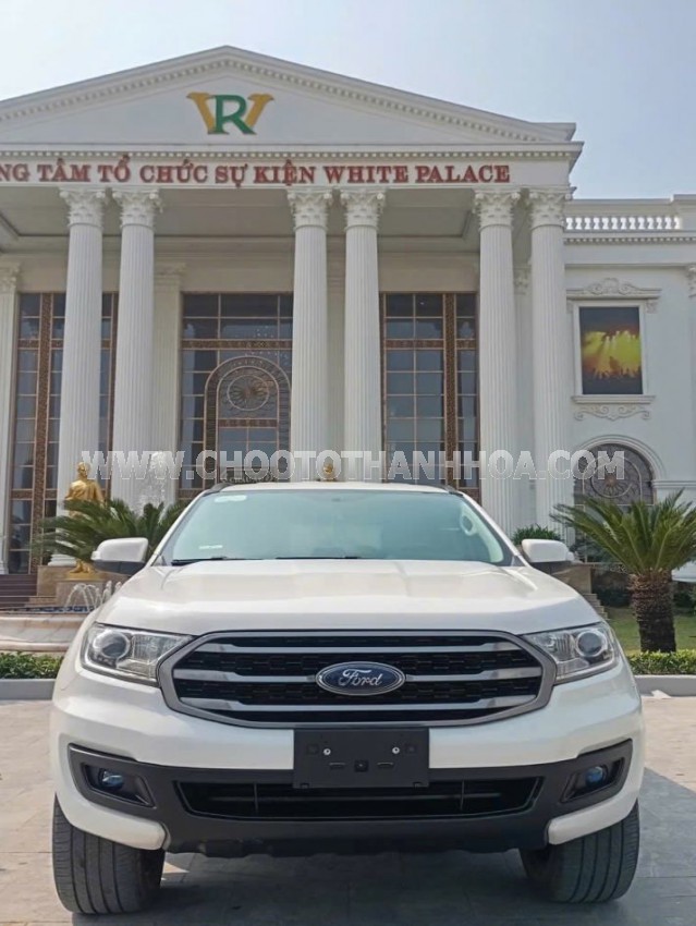 Ford Everest Ambiente 2.0 4x2 MT 2018