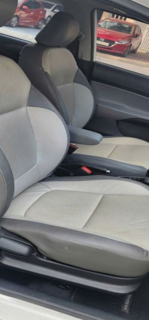Xe Kia Soluto 1.4 AT Deluxe 2020